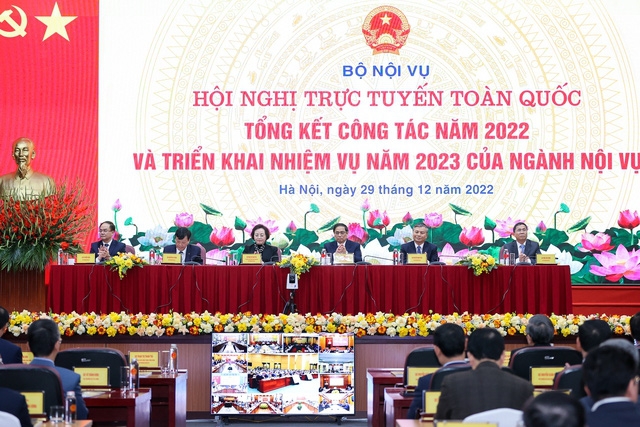 Thủ tướng: Hoàn thiện bộ máy hành chính nhà nước tinh gọn, hiệu lực, hiệu quả
