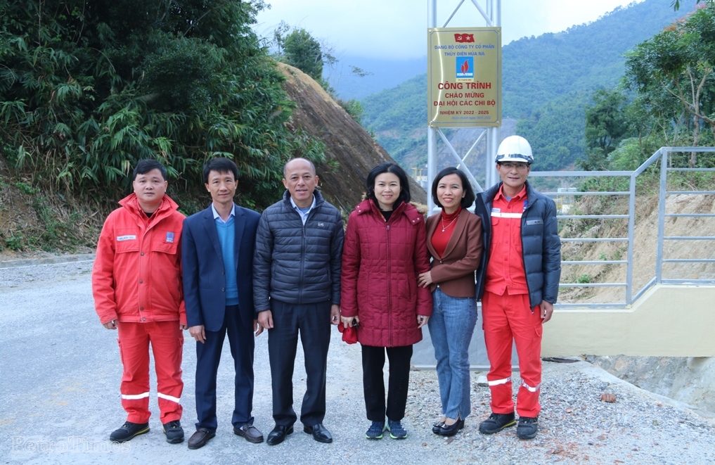 Ấm áp “Xuân nghĩa tình Dầu khí - Tết hạnh phúc, bình an