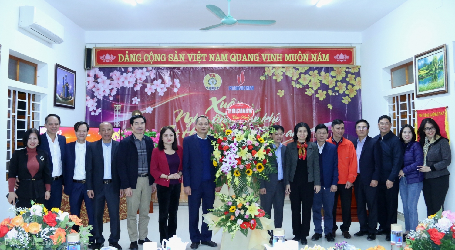 Ấm áp “Xuân nghĩa tình Dầu khí - Tết hạnh phúc, bình an