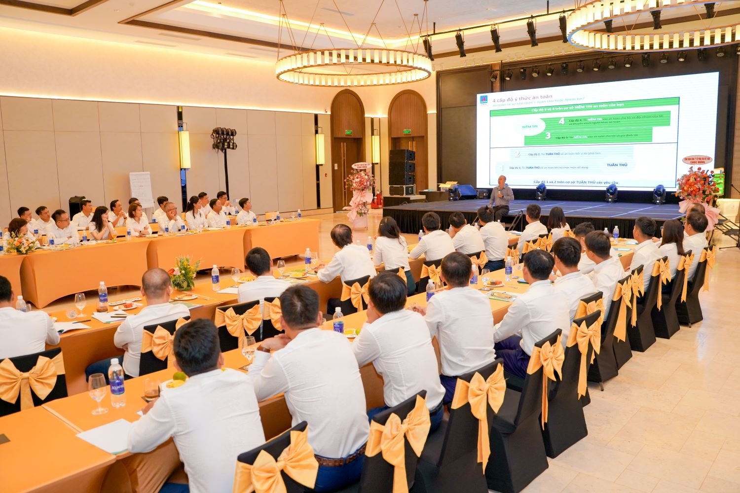 Toàn cảnh Hội nghị