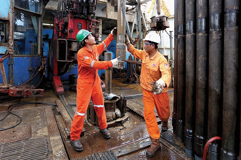 Chuyện ít người biết trên giàn khoan Chuyện ít người biết trên giàn khoan