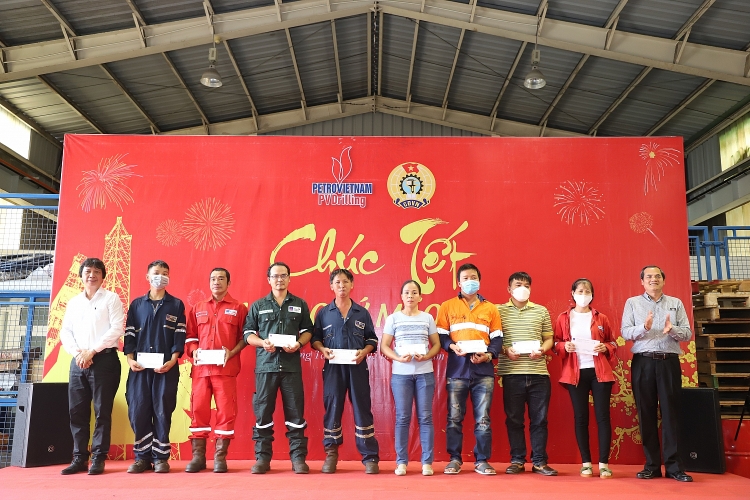 PV Drilling tổ chức chúc tết cho người lao động với chủ đề “Xuân nghĩa tình Dầu khí – Tết Hạnh phúc, Bình an”