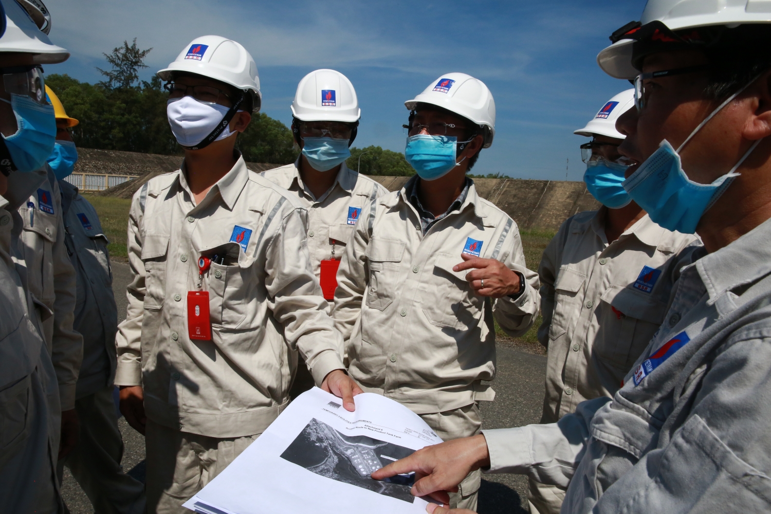 Bộ KHĐT đề nghị giao Petrovietnam lựa chọn nhà thầu thẩm định báo cáo dự án NCMR NMLD Dung Quất