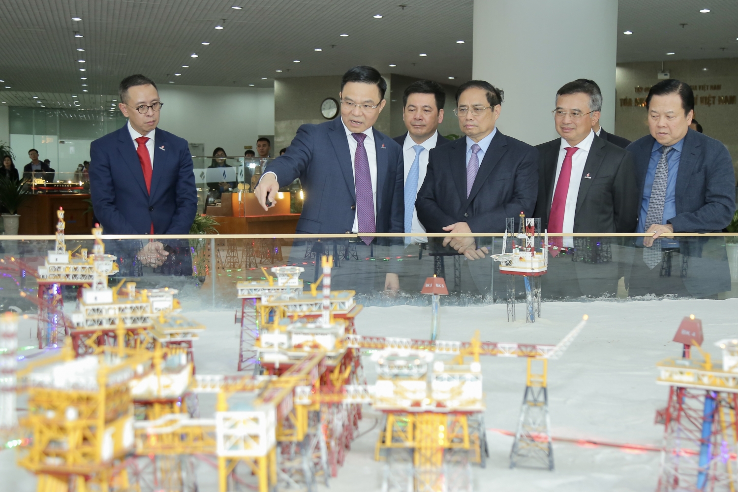 Petrovietnam: Củng cố, tăng cường niềm tin của Đảng, Nhà nước và Nhân dân bằng nhiều kỷ lục trong khó khăn, thách thức