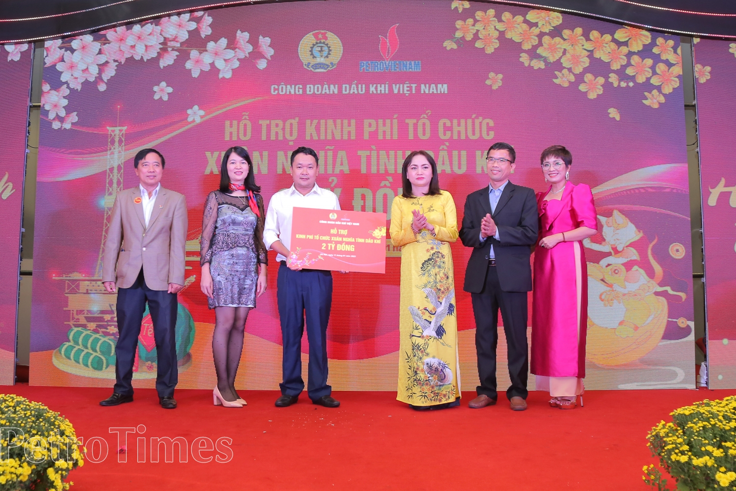 CĐ DKVN tổ chức chương trình 