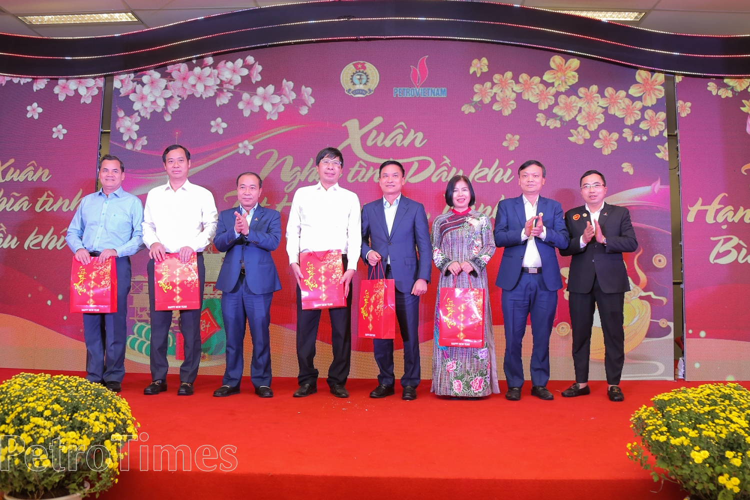 CĐ DKVN tổ chức chương trình 