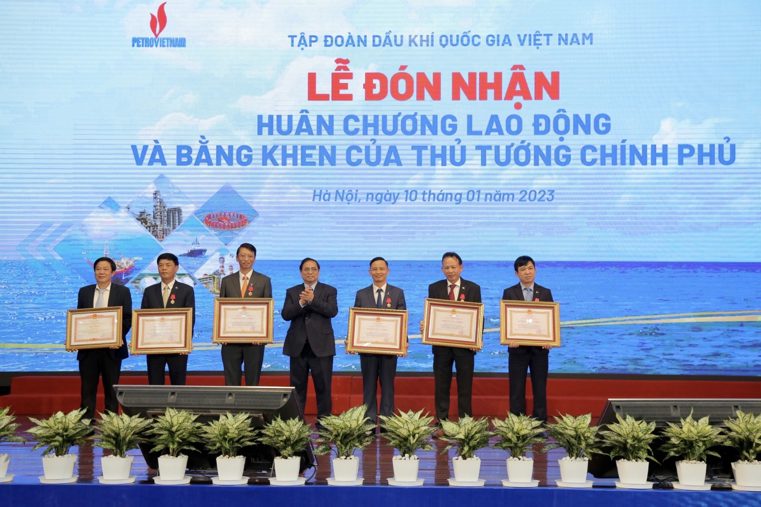 Vietsovpetro nhận các danh hiệu tiêu biểu cho thành tích năm 2022