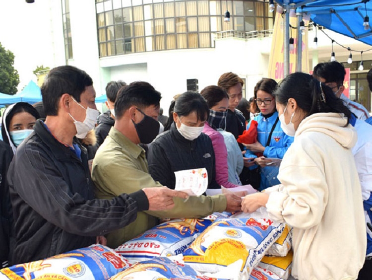Quảng Ninh: Ấm áp những Quảng Ninh: Ấm áp những