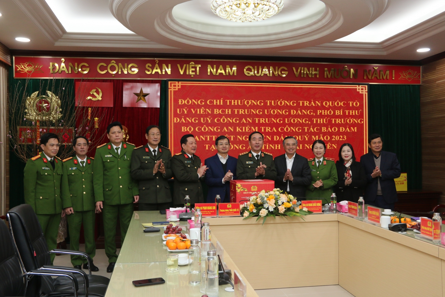 Lãnh đạo Bộ Công an và Petrovietnam thăm, làm việc tại tỉnh Thái Nguyên