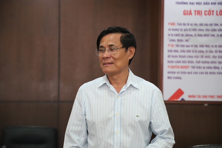 PVU gặp mặt cán bộ, viên chức hưu trí nhân dịp đón Tết Nguyên đán Quý Mão 2023