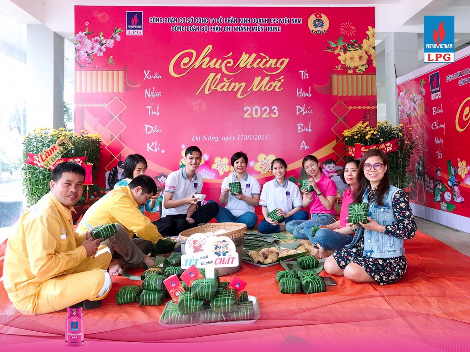 PV GAS LPG tổ chức chương trình gói bánh chung tặng cho NLĐ ở tất cả các cơ sở trong cả nước