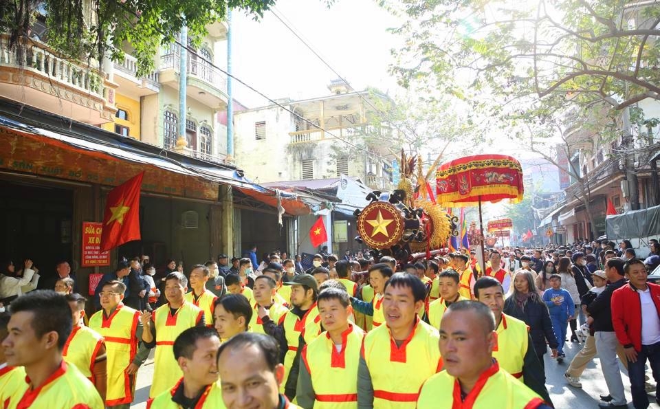 Tưng bừng lễ hội rước pháo làng Đồng Kỵ