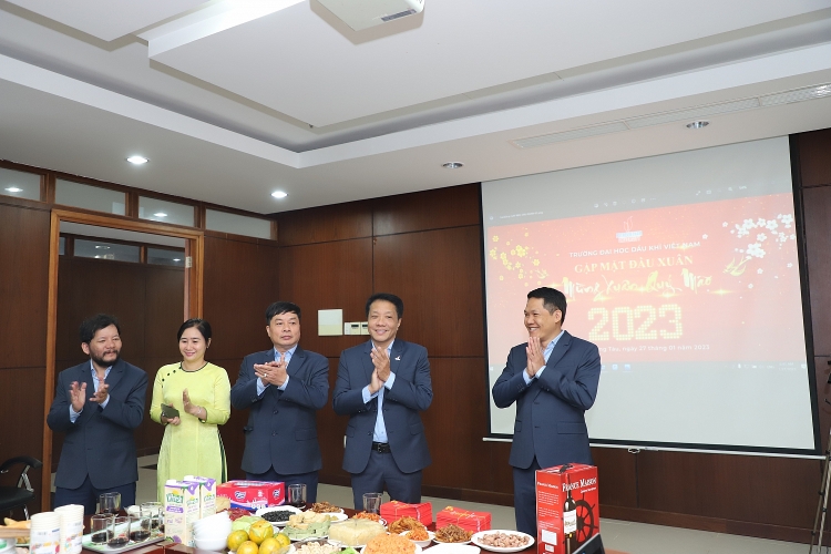 Trường Đại học Dầu khí Việt Nam gặp mặt đầu Xuân Qúy Mão 2023