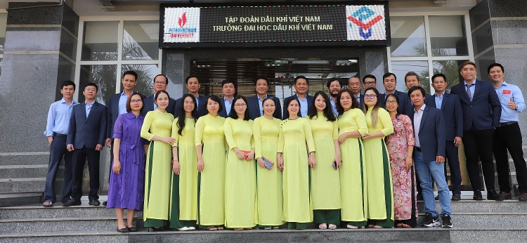 Trường Đại học Dầu khí Việt Nam gặp mặt đầu Xuân Qúy Mão 2023