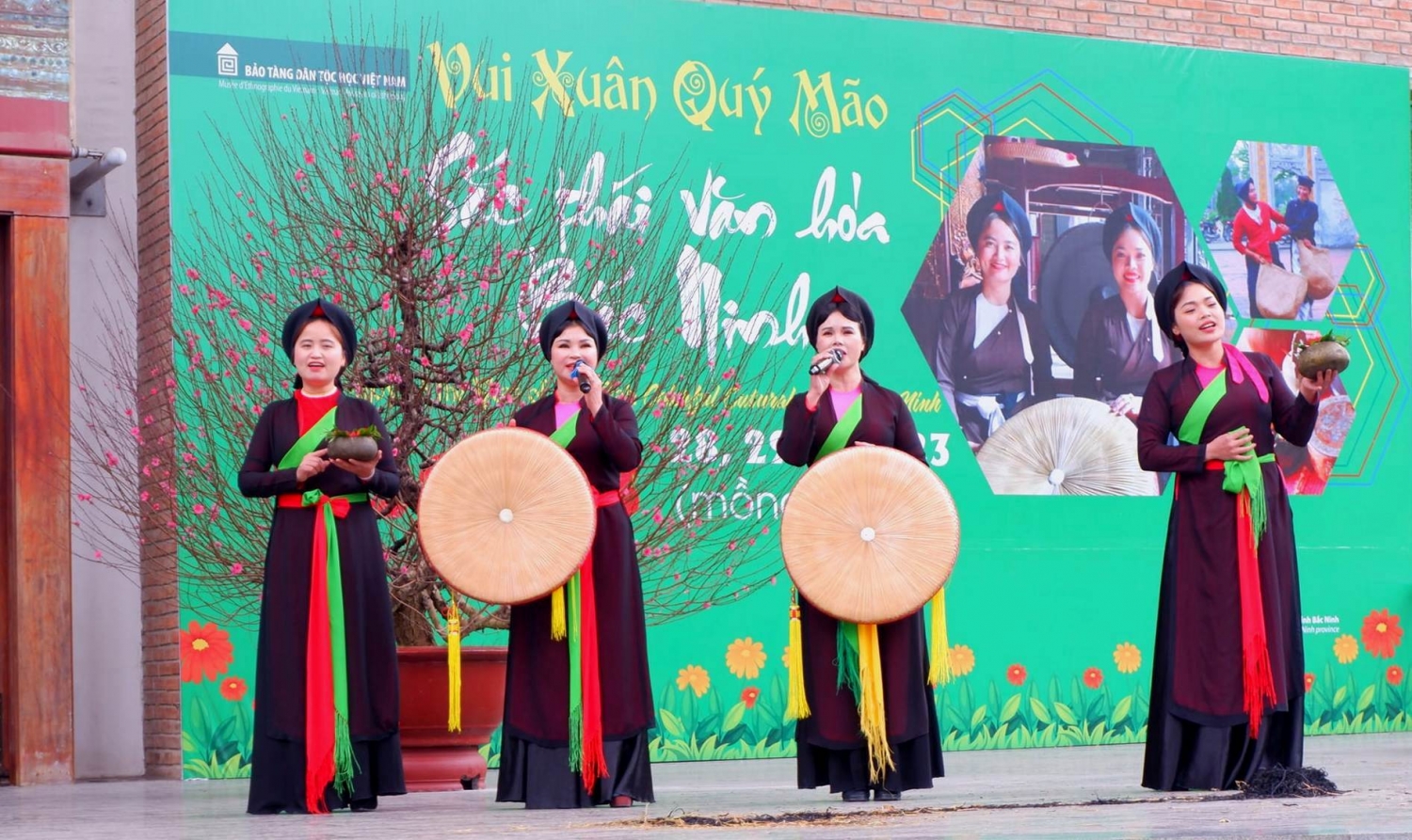 Trải nghiệm “Sắc thái văn hóa Bắc Ninh” tại Bảo tàng Dân tộc học Việt Nam Trải nghiệm “Sắc thái văn hóa Bắc Ninh” tại Bảo tàng Dân tộc học Việt Nam