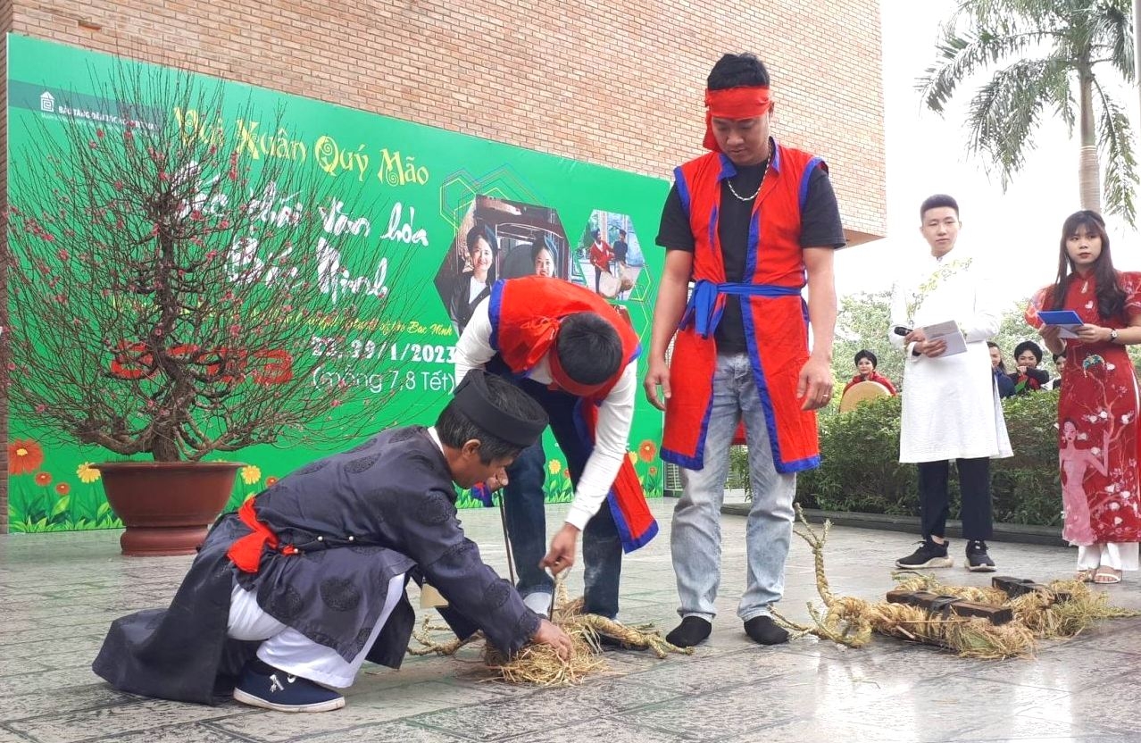 Trải nghiệm “Sắc thái văn hóa Bắc Ninh” tại Bảo tàng Dân tộc học Việt Nam Trải nghiệm “Sắc thái văn hóa Bắc Ninh” tại Bảo tàng Dân tộc học Việt Nam