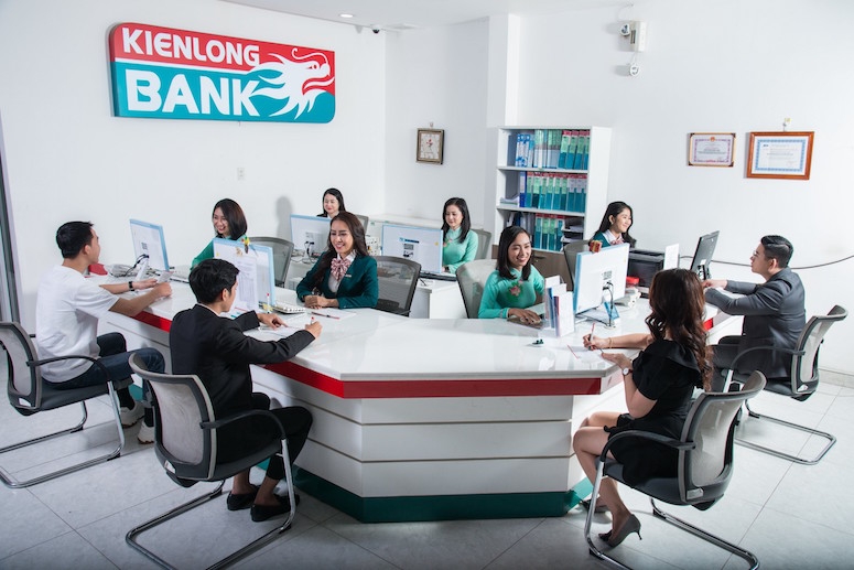 Tin ngân hàng nổi bật trong tuần qua: Lãi suất cho vay bình quân ở mức khoảng 10% Tin ngân hàng nổi bật trong tuần qua: Lãi suất cho vay bình quân ở mức khoảng 10%
