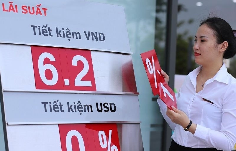 Tin ngân hàng ngày 9/2: Thống nhất giảm lãi suất huy động Tin ngân hàng ngày 9/2: Thống nhất giảm lãi suất huy động
