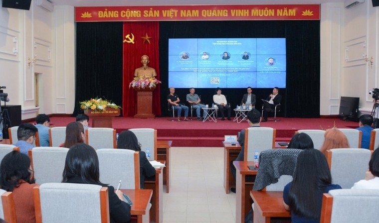 ChatGPT, Trí tuệ nhân tạo - Lợi ích và thách thức đối với giáo dục ChatGPT, Trí tuệ nhân tạo - Lợi ích và thách thức đối với giáo dục