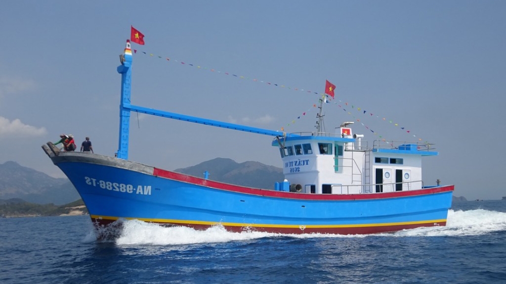 Đến tháng 5/2023, chấm dứt tàu cá khai thác hải sản bất hợp pháp ở vùng biển nước ngoài Đến tháng 5/2023, chấm dứt tàu cá khai thác hải sản bất hợp pháp ở vùng biển nước ngoài