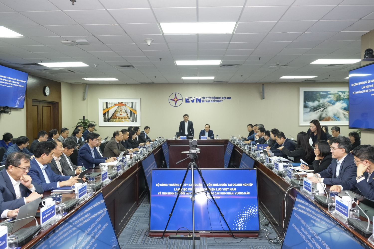 Cần tháo gỡ vướng mắc về đầu tư xây dựng các dự án điện và thị trường điện