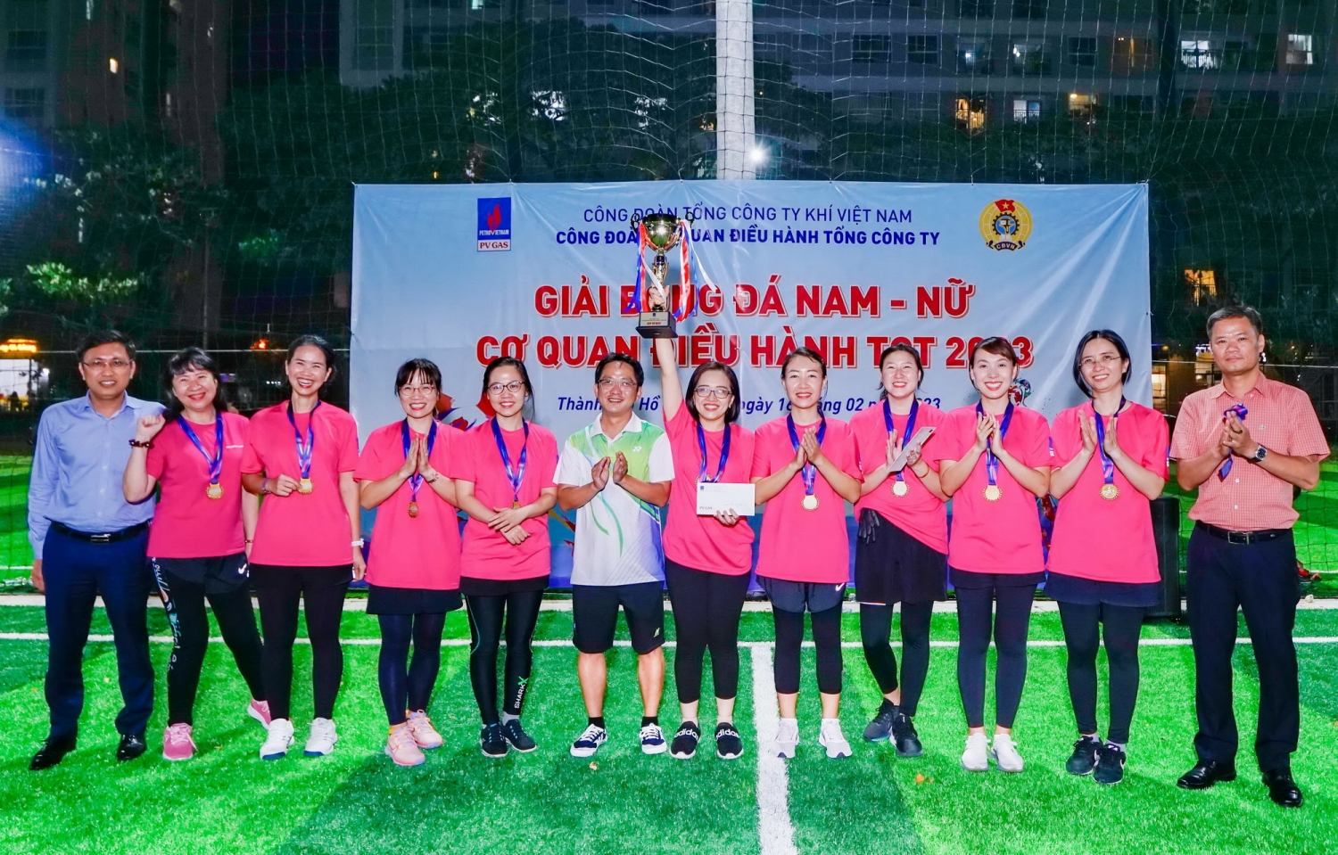 Chúc mừng đội Vô địch nữ