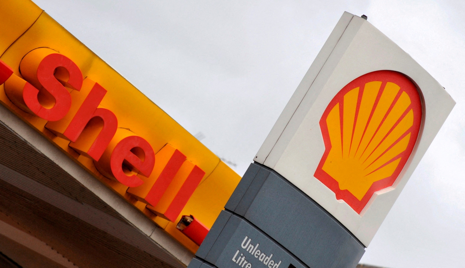 Gazprom Neft được phép mua cổ phần của Shell sau sắc lệnh của Tổng thống Putin Gazprom Neft được phép mua cổ phần của Shell sau sắc lệnh của Tổng thống Putin