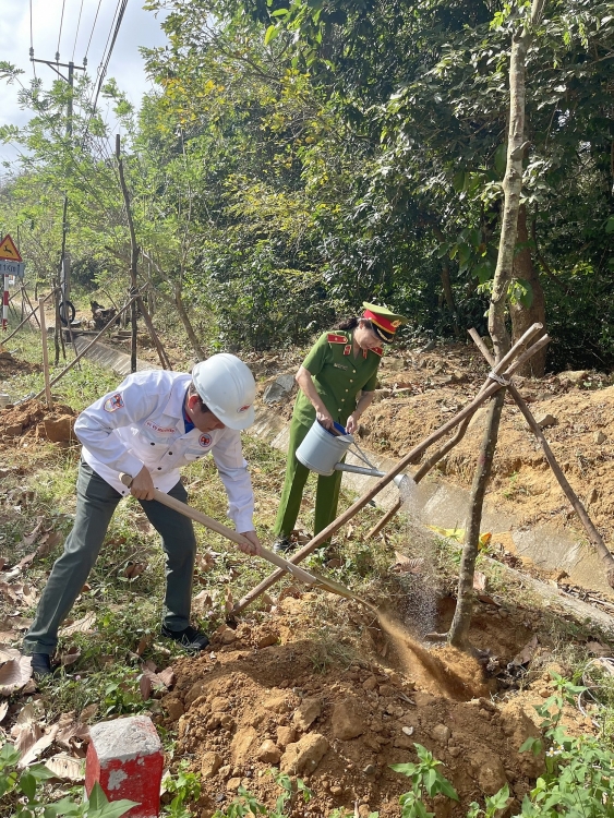 Vietsovpetro tổ chức chuỗi hoạt động an sinh xã hội tại Côn Đảo