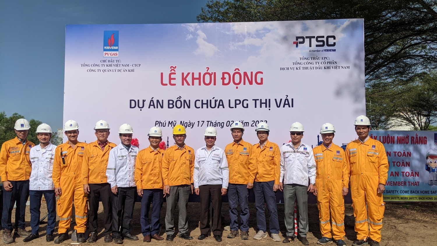 Các đại biểu tham dự Lễ khởi động “Dự án Bồn chứa LPG Thị Vải”