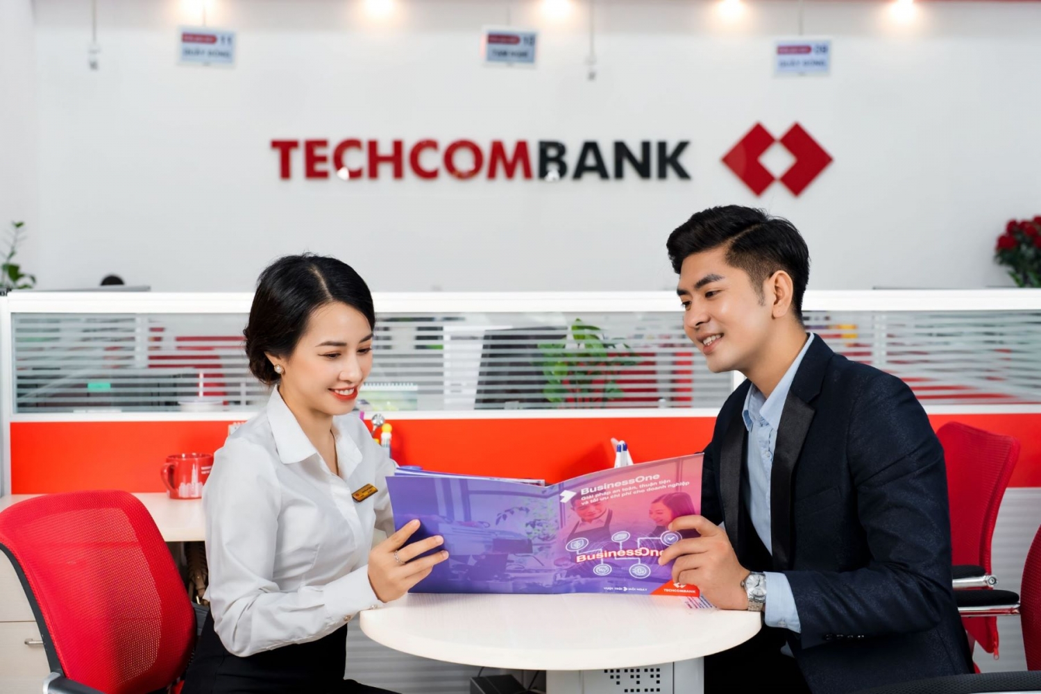 Techcombank thăng hạng 33 bậc trong Top 200 ngân hàng giá trị nhất toàn cầu Techcombank thăng hạng 33 bậc trong Top 200 ngân hàng giá trị nhất toàn cầu