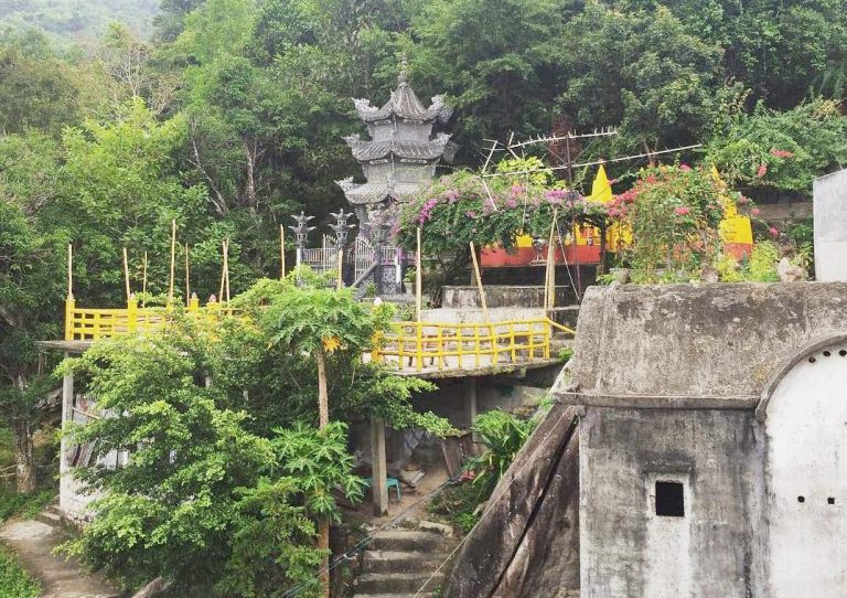 Núi Chứa Chan - Đồng Nai thu hút nhiều du khách đến tham quan Núi Chứa Chan - Đồng Nai thu hút nhiều du khách đến tham quan