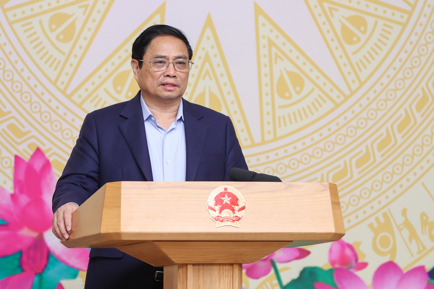 Thủ tướng: Chuyển đổi số cần sự quyết tâm, quyết liệt, đổi mới sáng tạo trong lãnh đạo, chỉ đạo, điều hành