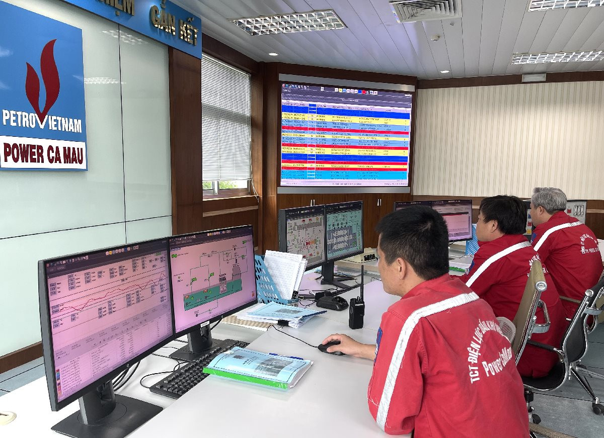 PGS.TS Lâm Quốc Tuấn: Tư duy tốt, điều chỉnh chiến lược tốt, doanh nghiệp sẽ phát triển bền vững PGS.TS Lâm Quốc Tuấn: Tư duy tốt, điều chỉnh chiến lược tốt, doanh nghiệp sẽ phát triển bền vững