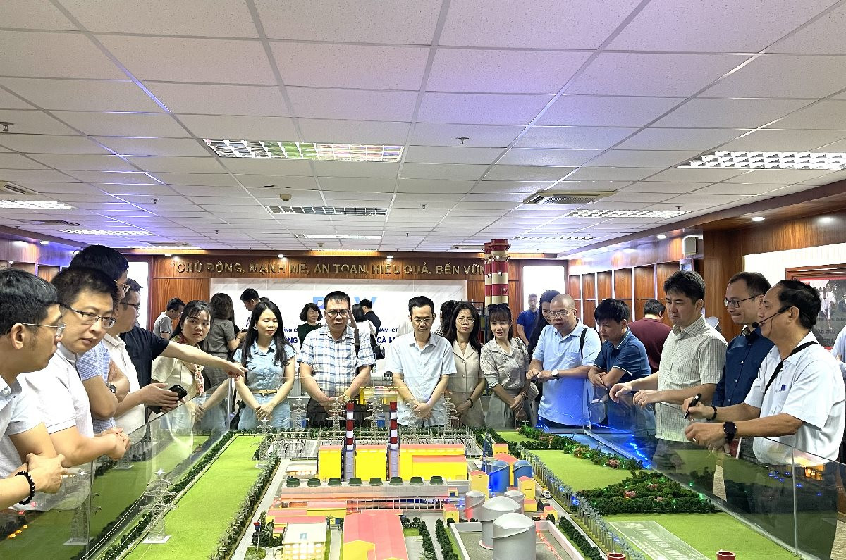 PGS.TS Lâm Quốc Tuấn: Tư duy tốt, điều chỉnh chiến lược tốt, doanh nghiệp sẽ phát triển bền vững PGS.TS Lâm Quốc Tuấn: Tư duy tốt, điều chỉnh chiến lược tốt, doanh nghiệp sẽ phát triển bền vững