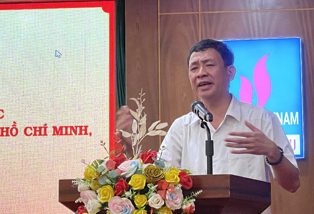 PGS.TS Lâm Quốc Tuấn: Tư duy tốt, điều chỉnh chiến lược tốt, doanh nghiệp sẽ phát triển bền vững PGS.TS Lâm Quốc Tuấn: Tư duy tốt, điều chỉnh chiến lược tốt, doanh nghiệp sẽ phát triển bền vững