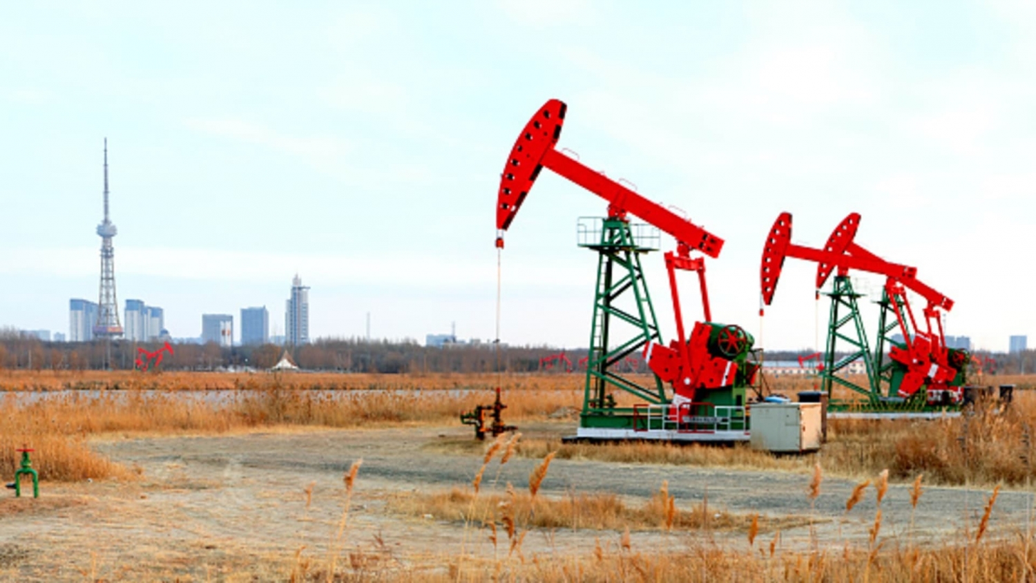 Giá dầu của Azerbaijan tăng 3 phiên liên tiếp Giá dầu của Azerbaijan tăng 3 phiên liên tiếp