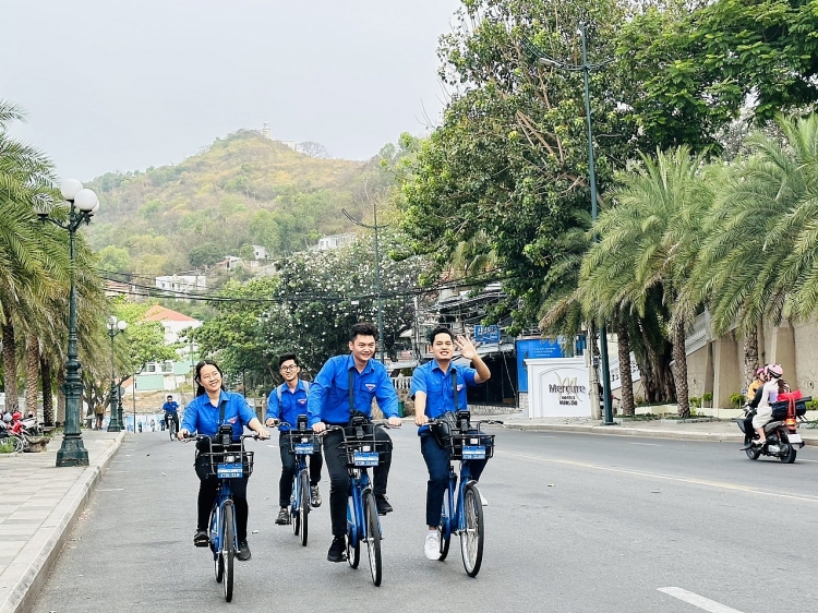 Tuổi trẻ Dầu khí đạp xe đạp hưởng ứng Tháng thanh niên 2023 với chủ đề “Sống hài hòa với thiên nhiên”