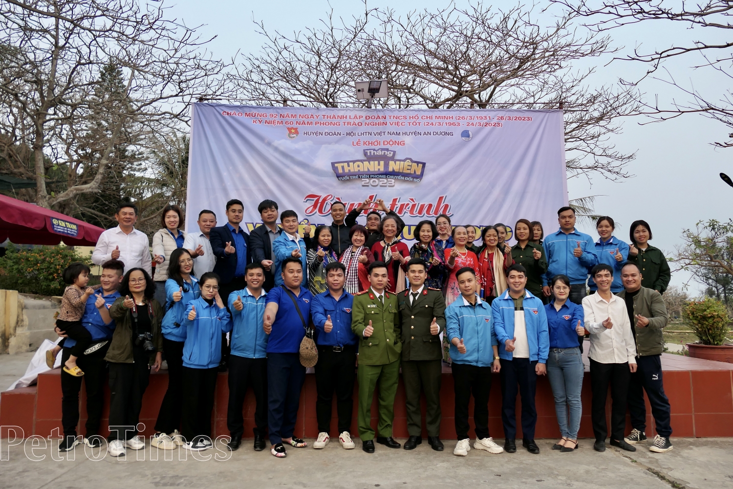 Ấm áp, nghĩa tình hành trình hướng về biển đảo quê hương