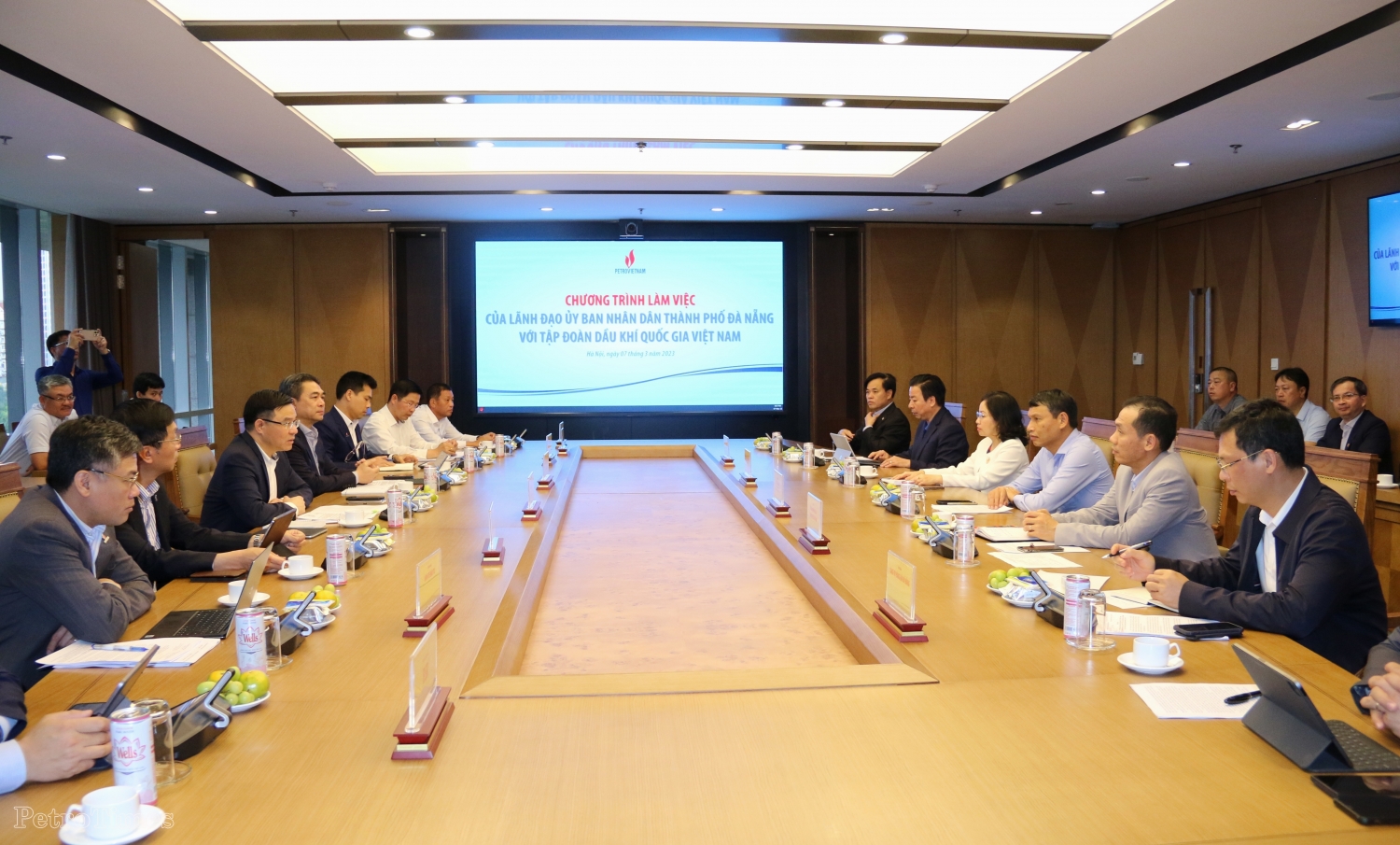 Toàn cảnh buổi làm việc