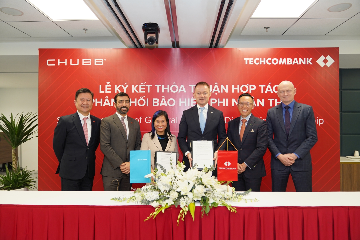 Chubb và Techcombank công bố hợp tác và ra mắt sản phẩm TechCare Me dành cho người tiêu dùng Việt Nam