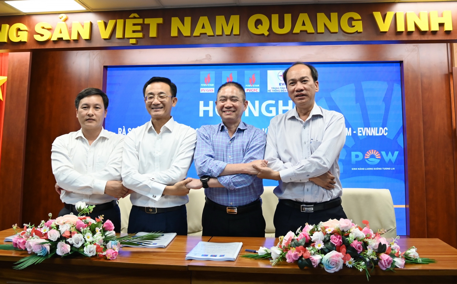 Các bên đã thống nhất và cùng ký kết Quy trình Phối hợp vận hành Khí – Điện – Đạm – A0 trên tinh thần tạo điều kiện thuận lợi nhất cho tất cả các bên trong công tác vận hành, tiêu thụ Khí PM3 Cà Mau Các bên đã thống nhất và cùng ký kết Quy trình Phối hợp vận hành Khí – Điện – Đạm – A0 trên tinh thần tạo điều kiện thuận lợi nhất cho tất cả các bên trong công tác vận hành, tiêu thụ Khí PM3 Cà Mau