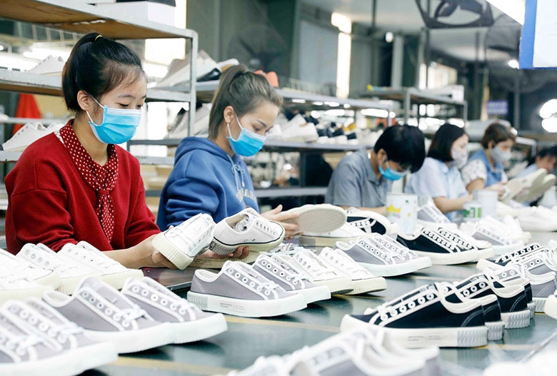 Vai trò của kinh tế nhà nước trong xây dựng nền kinh tế độc lập, tự chủ gắn với hội nhập quốc tế - từ góc nhìn của ngành dệt may, da giày Vai trò của kinh tế nhà nước trong xây dựng nền kinh tế độc lập, tự chủ gắn với hội nhập quốc tế - từ góc nhìn của ngành dệt may, da giày