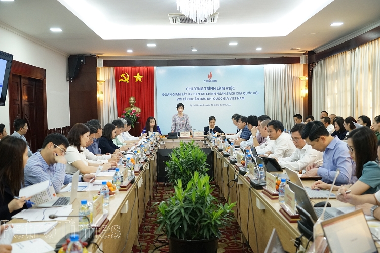 Đoàn giám sát Ủy ban Tài chính Ngân sách Quốc hội làm việc với Petrovietnam về tình hình triển khai Dự án khí Lô B