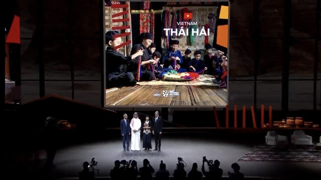 Thái Hải chính thức nhận Giải thưởng Làng du lịch tốt nhất thế giới của UNWTO Thái Hải chính thức nhận Giải thưởng Làng du lịch tốt nhất thế giới của UNWTO