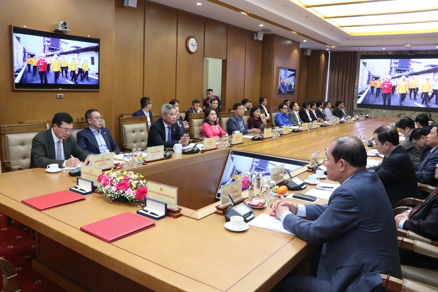 Petrovietnam và Hội CCB Việt Nam ký kết chương trình phối hợp Petrovietnam và Hội CCB Việt Nam ký kết chương trình phối hợp