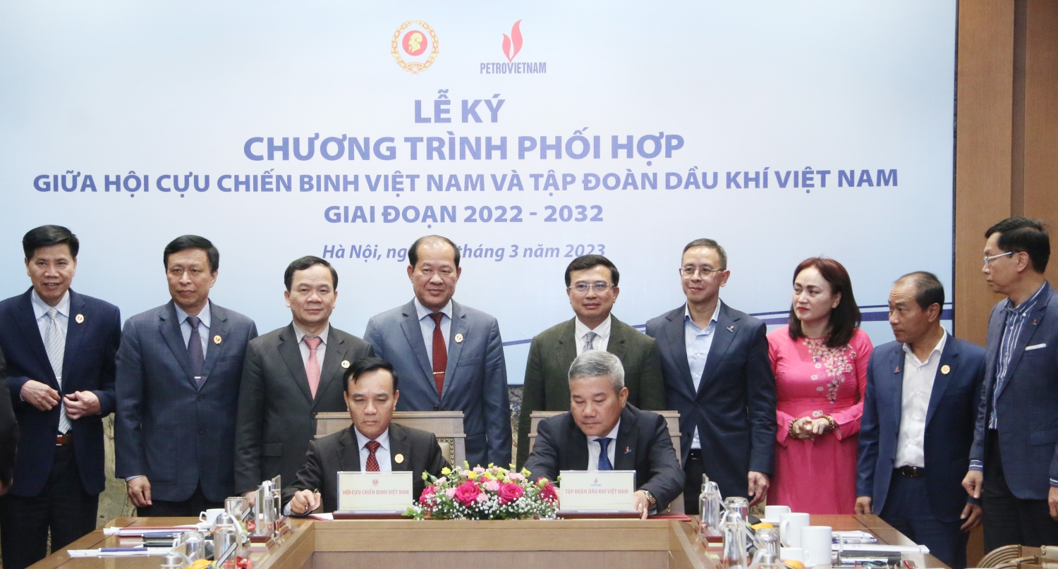 Hội CCB Việt Nam và Petrovietnam ký kết chương trình phối hợp giai đoạn 2022-2032 Hội CCB Việt Nam và Petrovietnam ký kết chương trình phối hợp giai đoạn 2022-2032