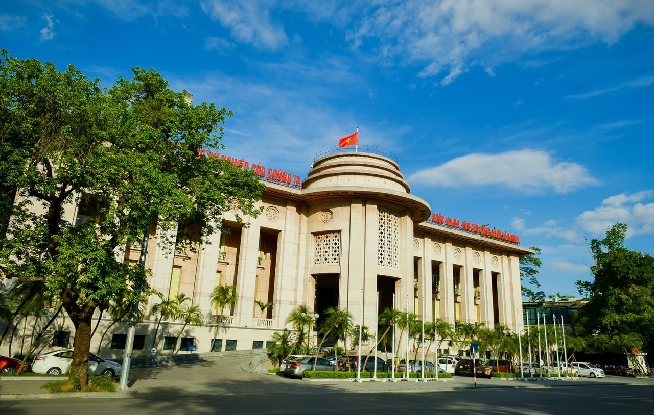 Tin ngân hàng nổi bật tuần qua: Không được để nhân viên tư vấn sai khi bán bảo hiểm, trái phiếu Tin ngân hàng nổi bật tuần qua: Không được để nhân viên tư vấn sai khi bán bảo hiểm, trái phiếu