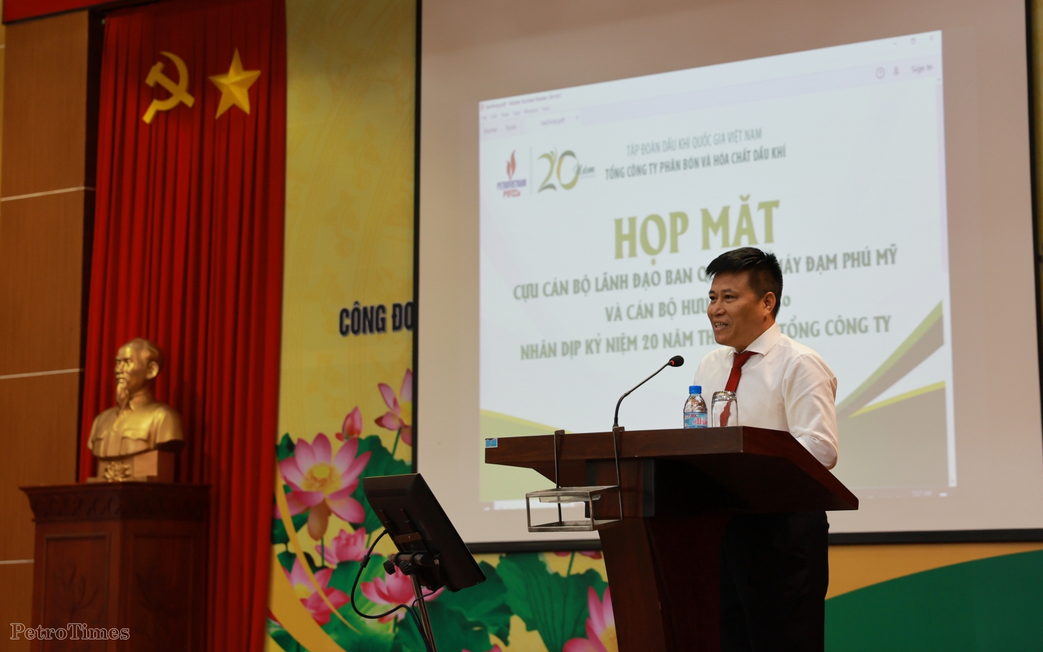 PVFCCo gặp mặt cán bộ lãnh đạo Ban QLDA Nhà máy, cán bộ hưu trí nhân kỷ niệm 20 năm thành lập PVFCCo gặp mặt cán bộ lãnh đạo Ban QLDA Nhà máy, cán bộ hưu trí nhân kỷ niệm 20 năm thành lập