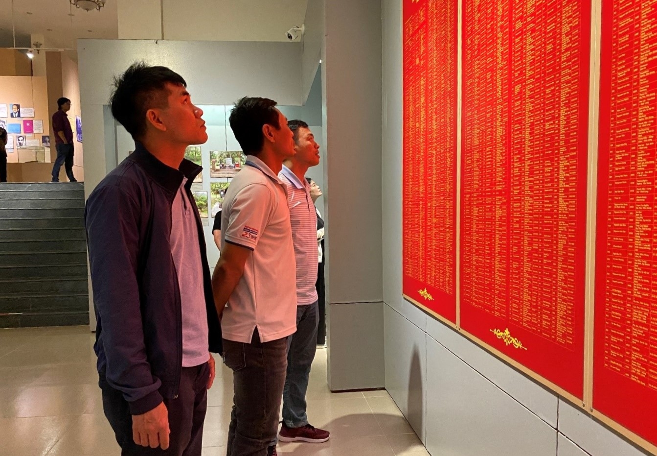 Chi bộ Giàn nén khí mỏ Rồng tổ chức Hành trình về nguồn – Côn Đảo bản hùng ca bất diệt