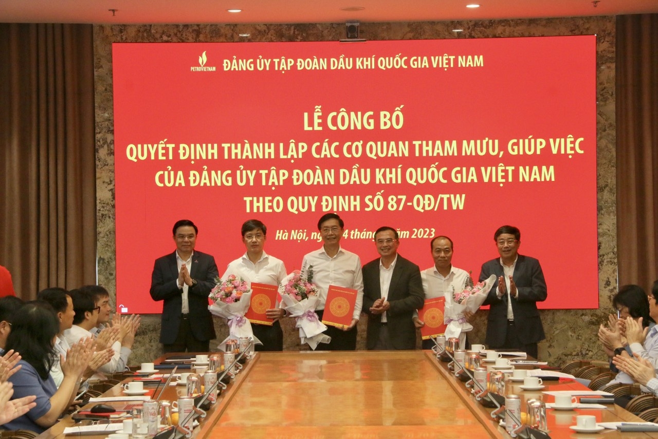 Petrovietnam tổ chức Hội nghị quán triệt triển khai quy định của Ban Bí thư và tổ chức Đảng trong doanh nghiệp nhà nước Petrovietnam tổ chức Hội nghị quán triệt triển khai quy định của Ban Bí thư và tổ chức Đảng trong doanh nghiệp nhà nước